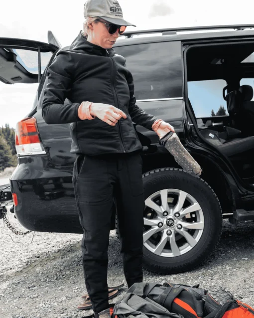 Lifestyle|Hoodies|Simms Fishing Women's Strata 330 Full-Zip Midlayer Hoody Black